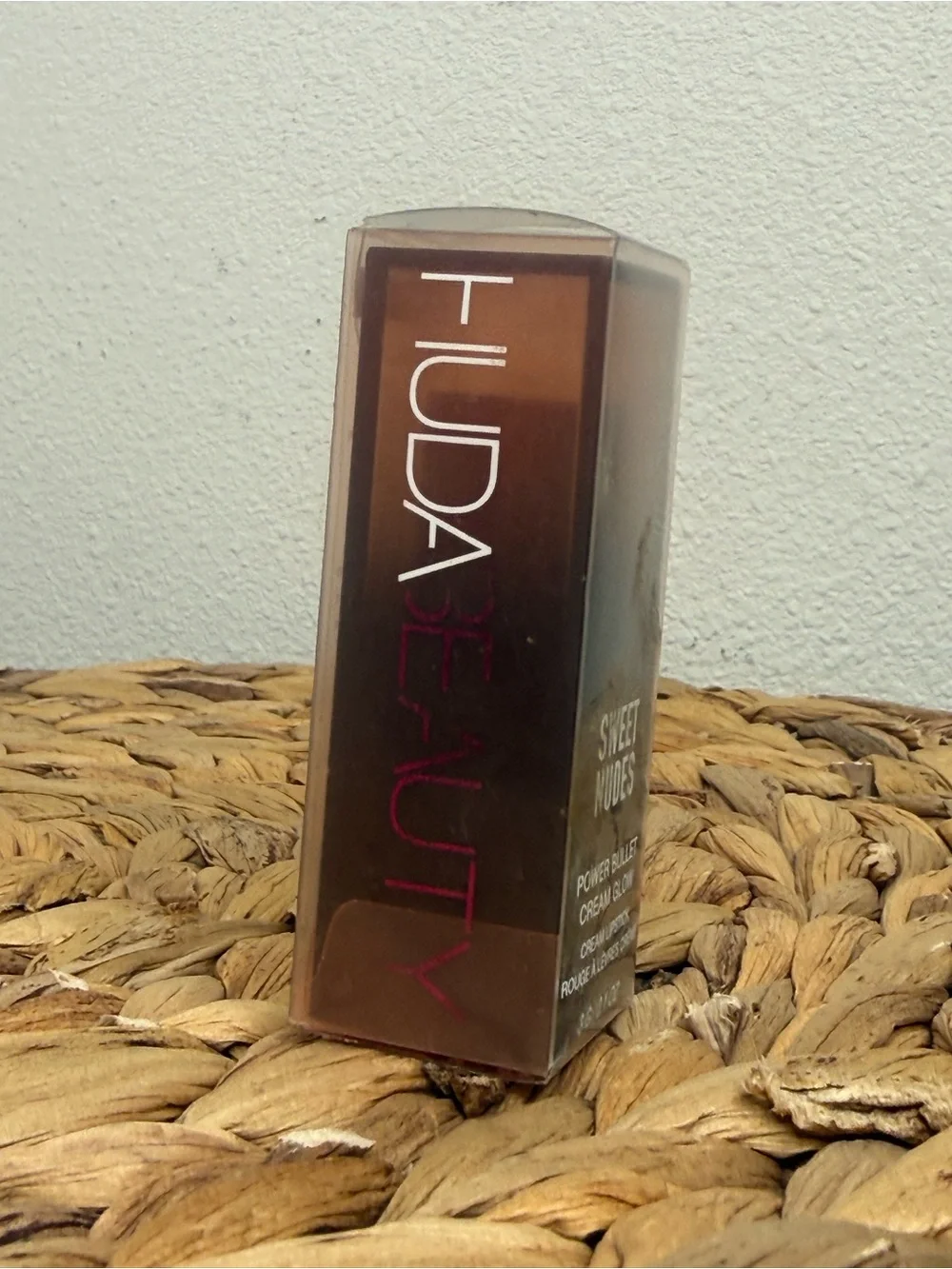 NWT Huda Beauty Lippie Power Bullet Cream Glow Sweet Nude Lipstick in Baby Face